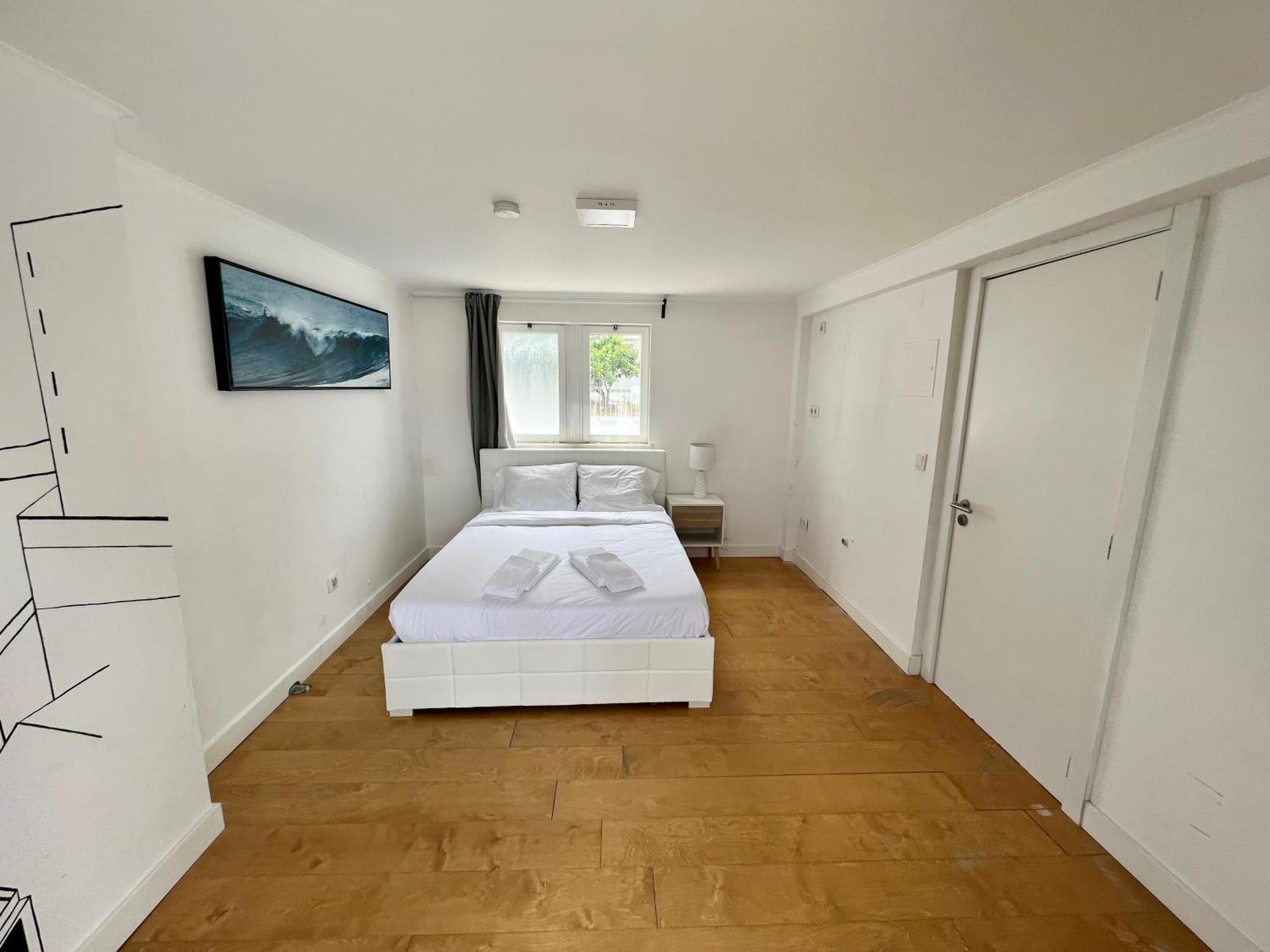 Oeiras Beach Private Room 9 - Double Bedroom With Shared Bathroom & Terrace Exterior foto